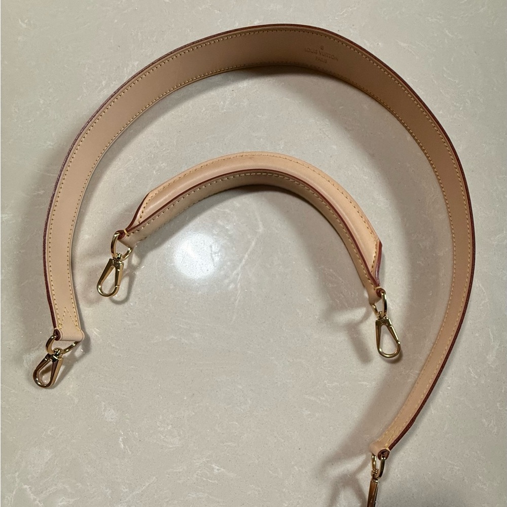 Louis Vuitton Cream and Gold Belt Accessory